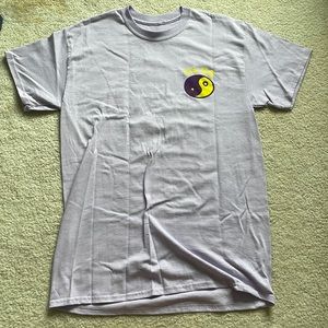 zumiez t-shirt purple size medium alas